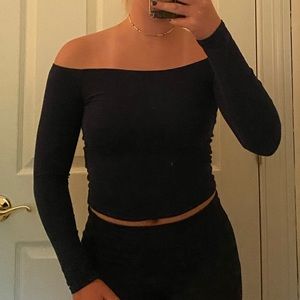 Navy Abercrombie and Fitch off the shoulder long sleeve top
